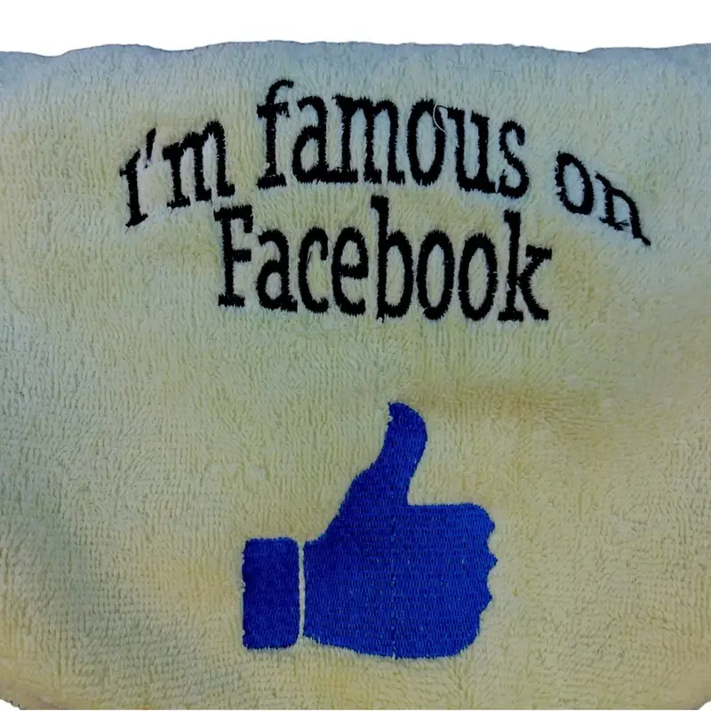 Famous on Facebook dog bib, photo 12