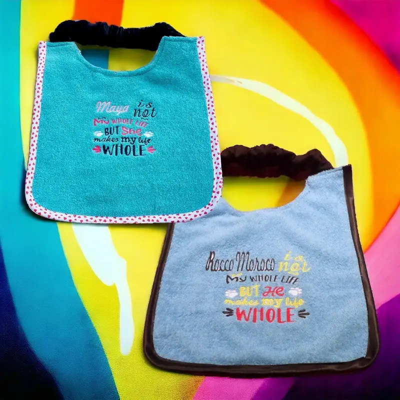 Exclusive 4 coloured bib: whole life